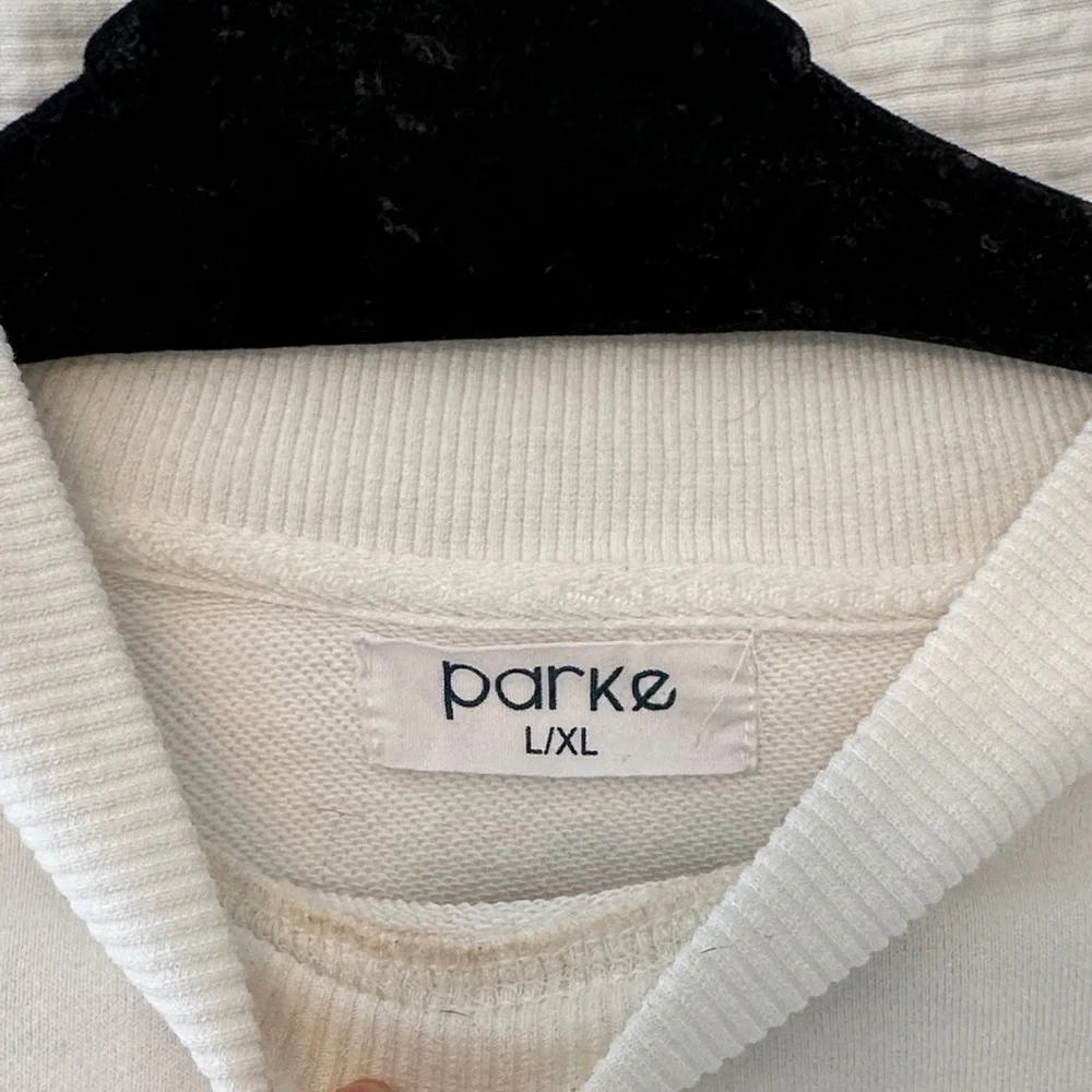 Parke Pre Shrunk Mock Neck Cropped Flag Sweatshirt - Picture 4 of 6